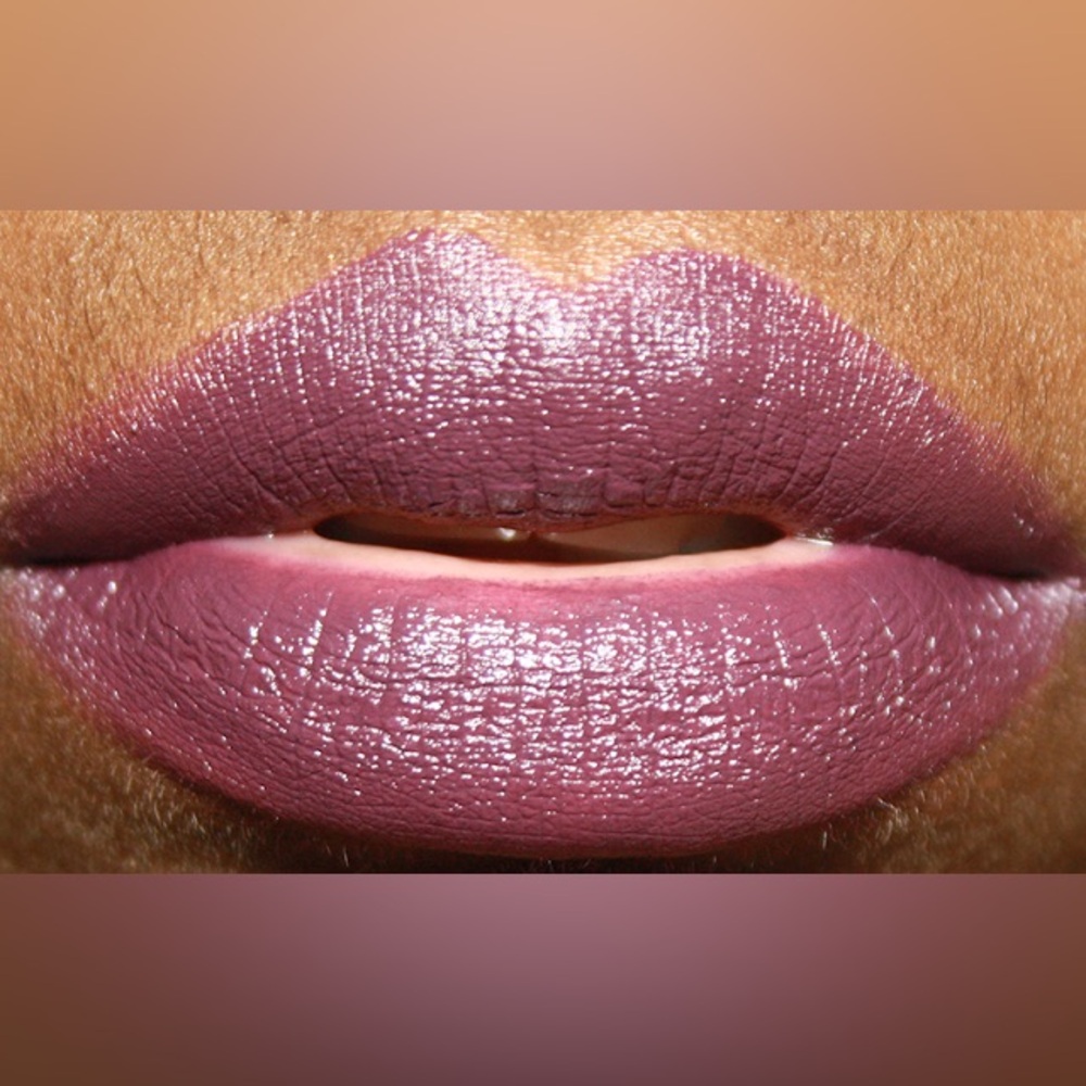 Rimmel London Long Lasting Finish by Kate Moss Plum 04 NEW